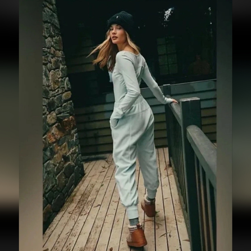 Free People | FP Movement Make It Count One Piece in Artic Snow Small XSmall New